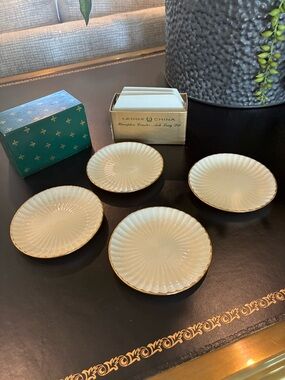 Lenox Cream and Gold Coaster/Ashtray set of 4 in original box. NWOT